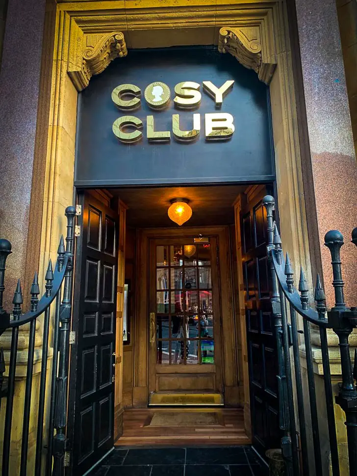 doorway to the cosy club at bennetts hill in birmingham
